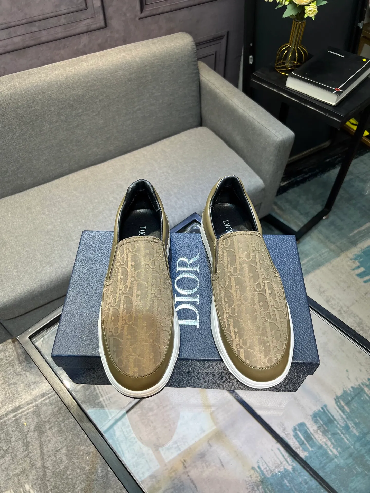 Men's shoes 💰420 [Dior] 🔝The latest masterpiece of high-end men's shoes brand: original special cloth fabric imported from Italy + cowhide + imported sheepskin lining 🔥Original toe-cap rubber outsole Soft and comfortable, making walking more convenient and comfortable! Size: 38-44 (45 can be customized)
